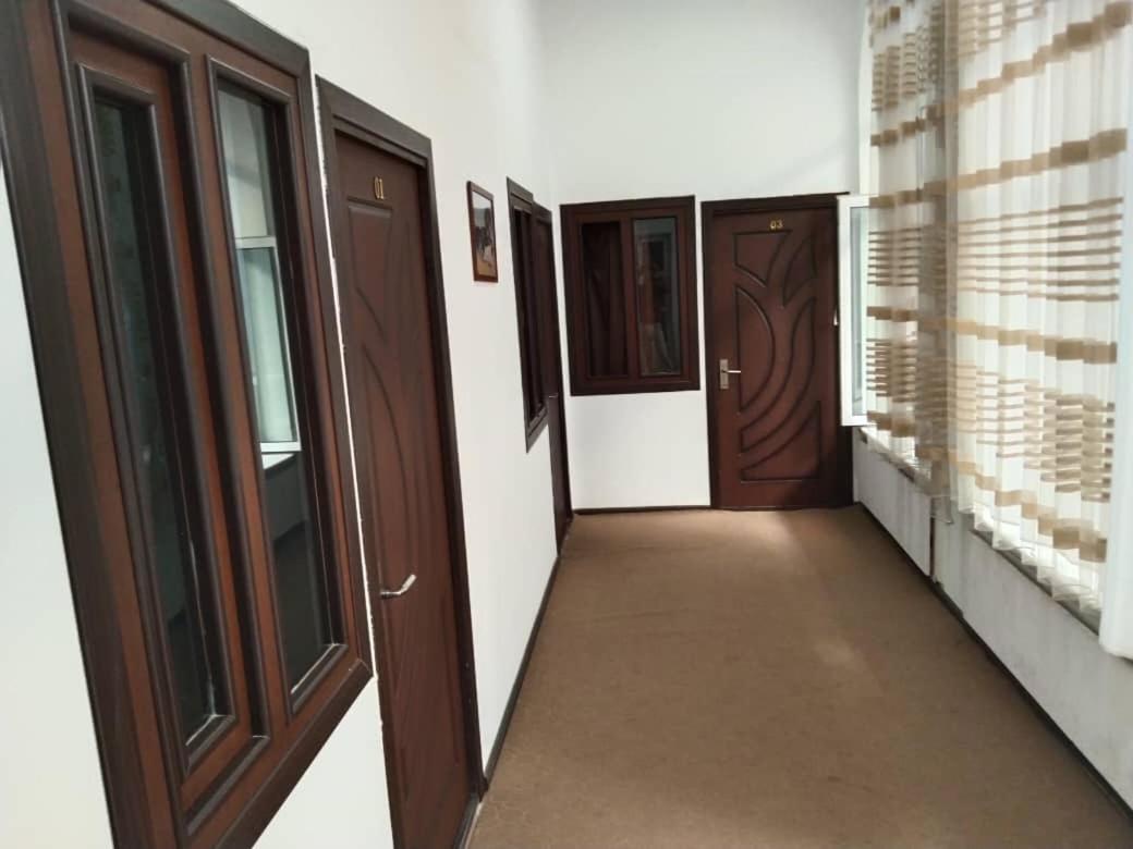 Hotel Nehal Kamal Tashkent Esterno foto